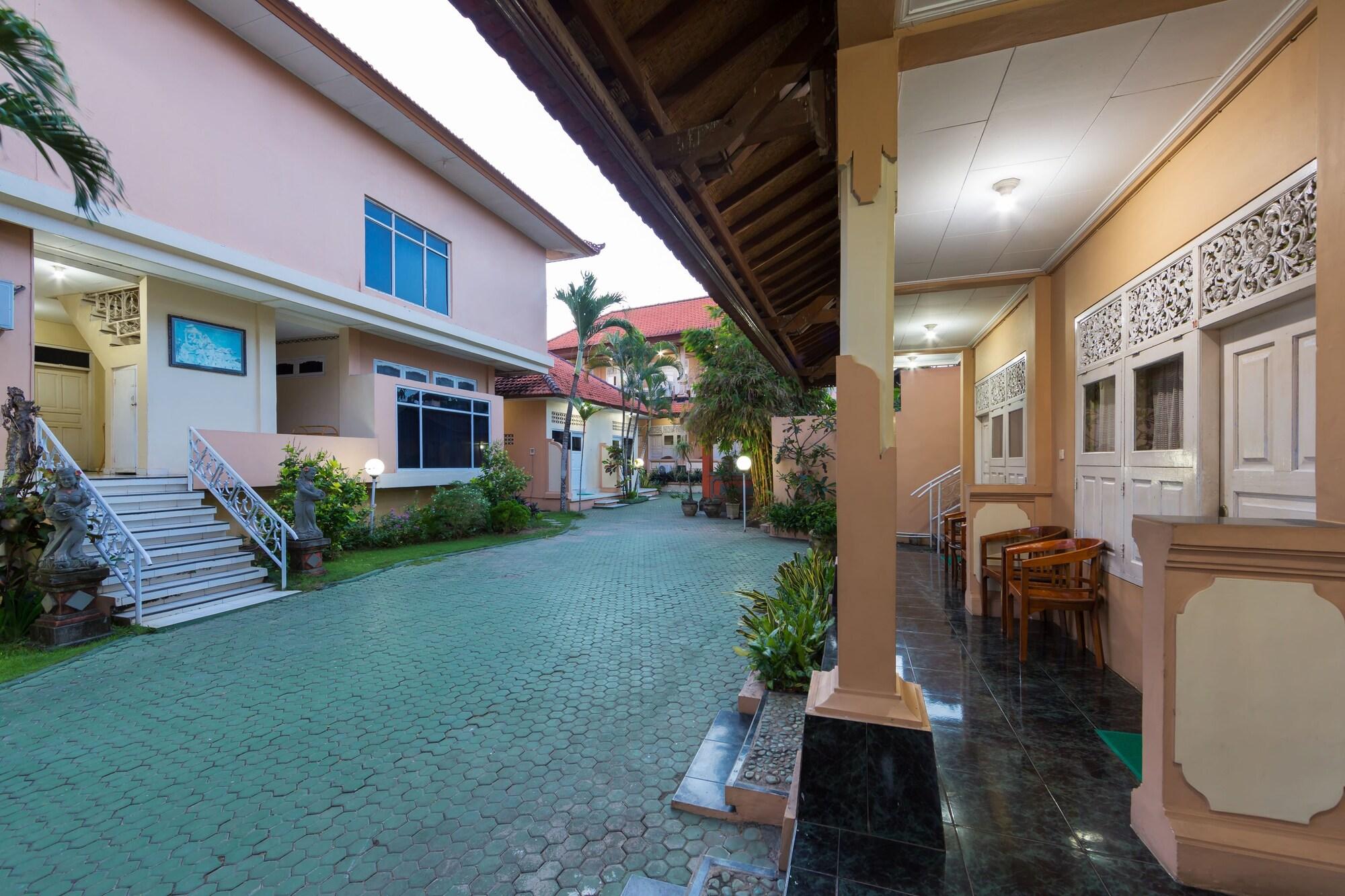 Oyo 3134 Puri Tamu Hotel Jimbaran  Ngoại thất bức ảnh