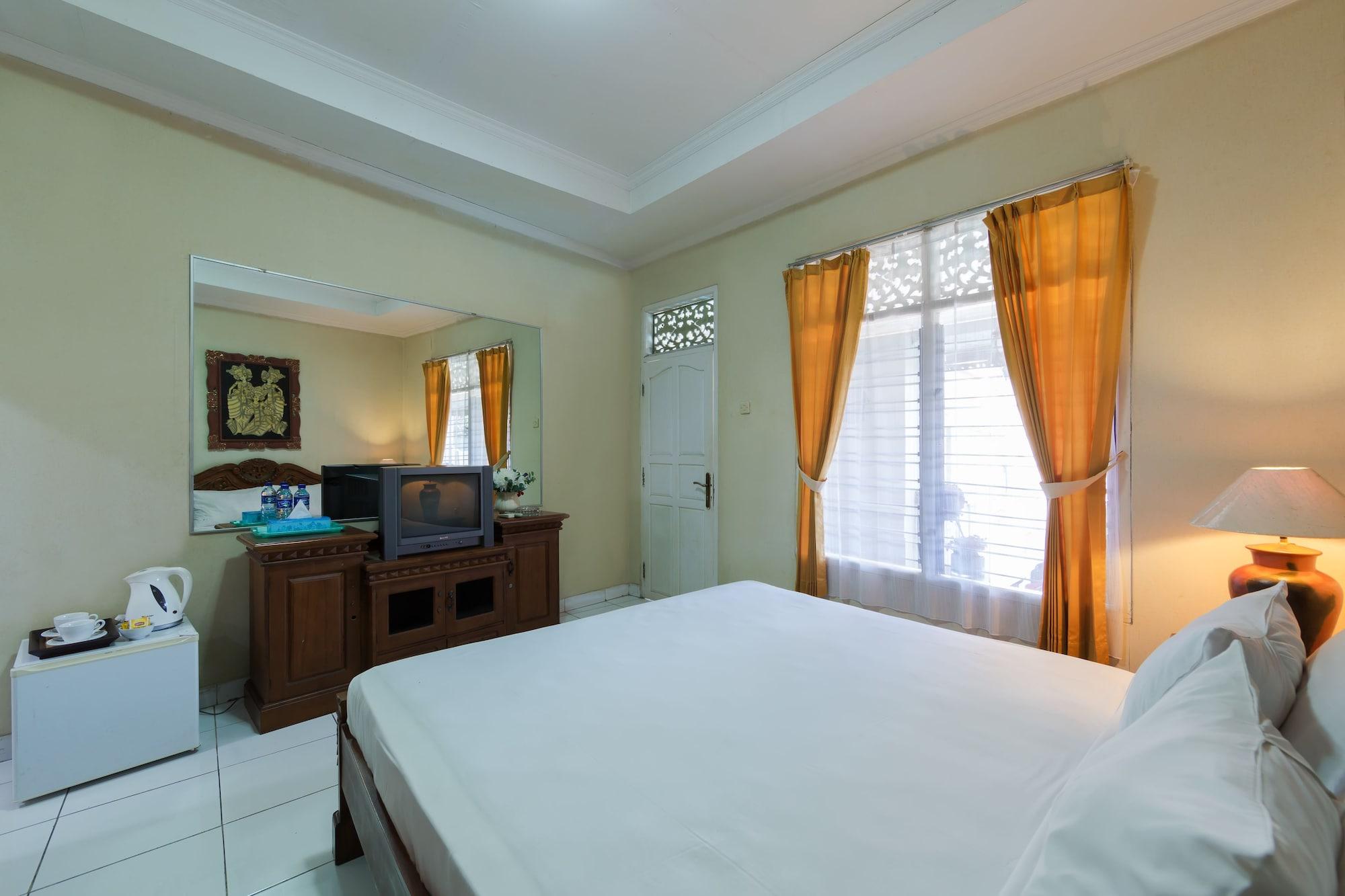 Oyo 3134 Puri Tamu Hotel Jimbaran  Ngoại thất bức ảnh