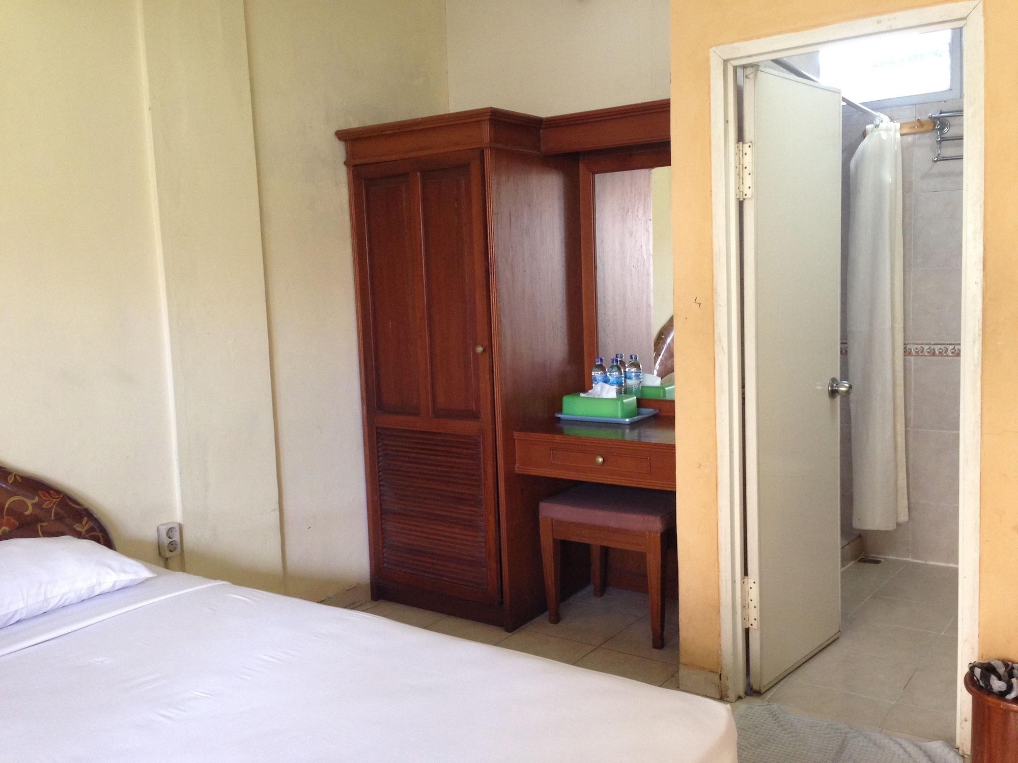 Oyo 3134 Puri Tamu Hotel Jimbaran  Ngoại thất bức ảnh