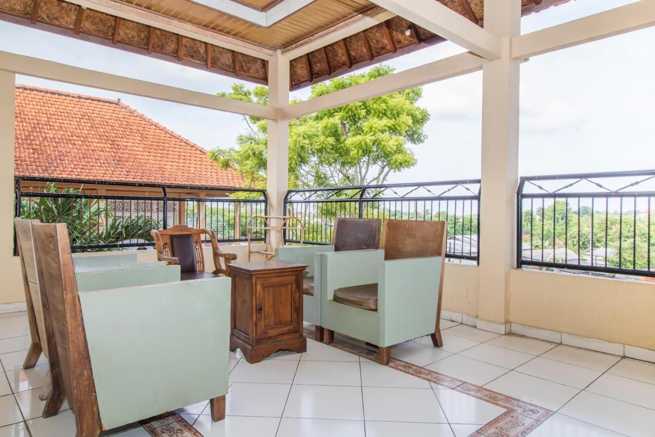 Oyo 3134 Puri Tamu Hotel Jimbaran  Ngoại thất bức ảnh